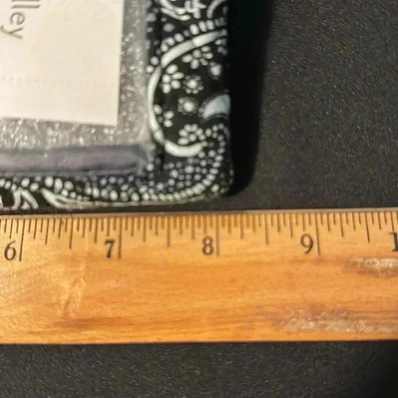 Vera Bradley Wristlet with RFID Protection (NWT) - Picture 7 of 9